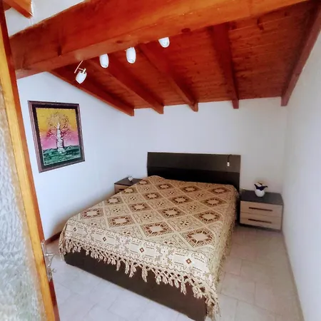 아파트 Botique Escape With Views And Garden *