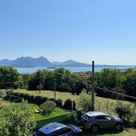 Botique Escape With Views And Garden Apartment Baveno